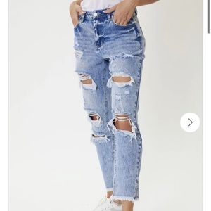 NWT KanCan distressed mom jean